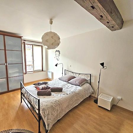 Triplex Sisley - Maison Atypique Avec Cour Exterieure Moret-sur-Loing Eksteriør billede
